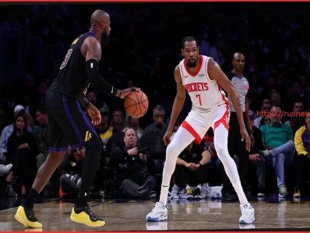 LeBron James и Lakers уверенно лидируют в серии против Rockets