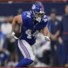 Кам Скаттебо из Giants демонстрирует акробатический кувырок после хоум-рана на звездной игре, несмотря на восстановление после травмы