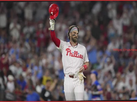 Bryce Harper Reveals New Bat Used to Hit for Historic Cycle in Phillies’ Win vs. Mets